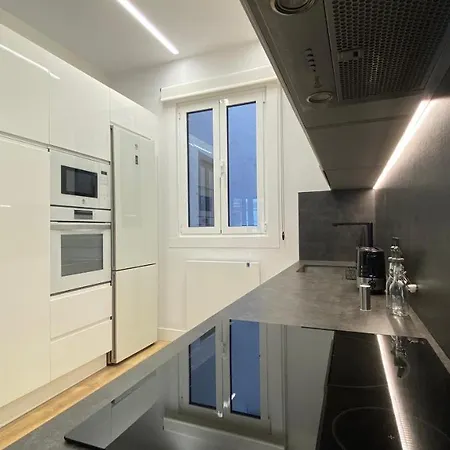Apartamento Espacioso En El Corazon De Gijon